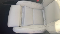 Volvo XC40 2.0 B4P Ultimate Dark 5dr Auto Petrol Estate